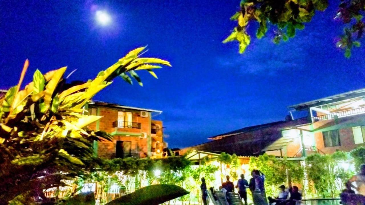 Hotel Bahia Yubarta 巴亚索拉诺 外观 照片