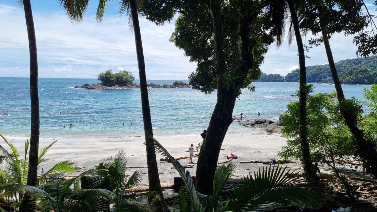 Hotel Bahia Yubarta 巴亚索拉诺 外观 照片